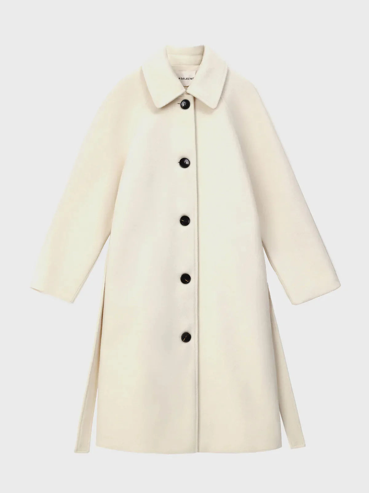 Loose wool coat with belt