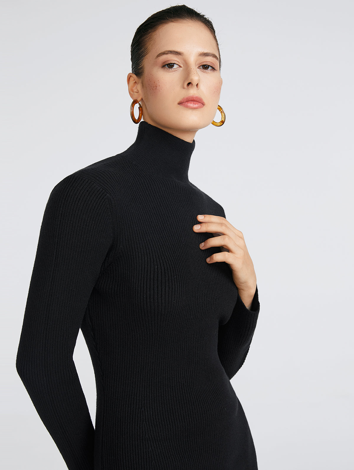 Mock-Neck Stickad Bodycon Klänning